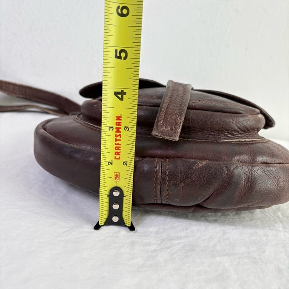 Vintage artisan handmade boho minimalist distressed genuine leather shoulder bag - Picture 12 of 17